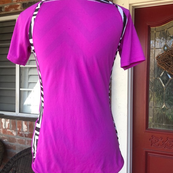 Nike Dry Fit Workout Shirt - Picture 4 of 6